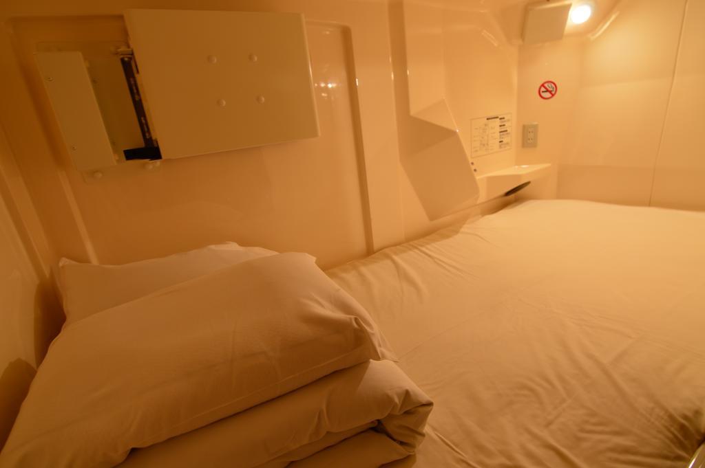 Capsule Inn Osaka Exterior photo